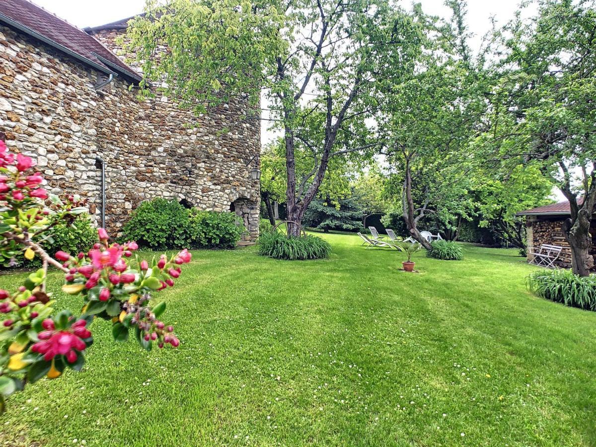 Trois Logements Independant Au Grande Vigne Сент-Этьен-су-Байёль Экстерьер фото